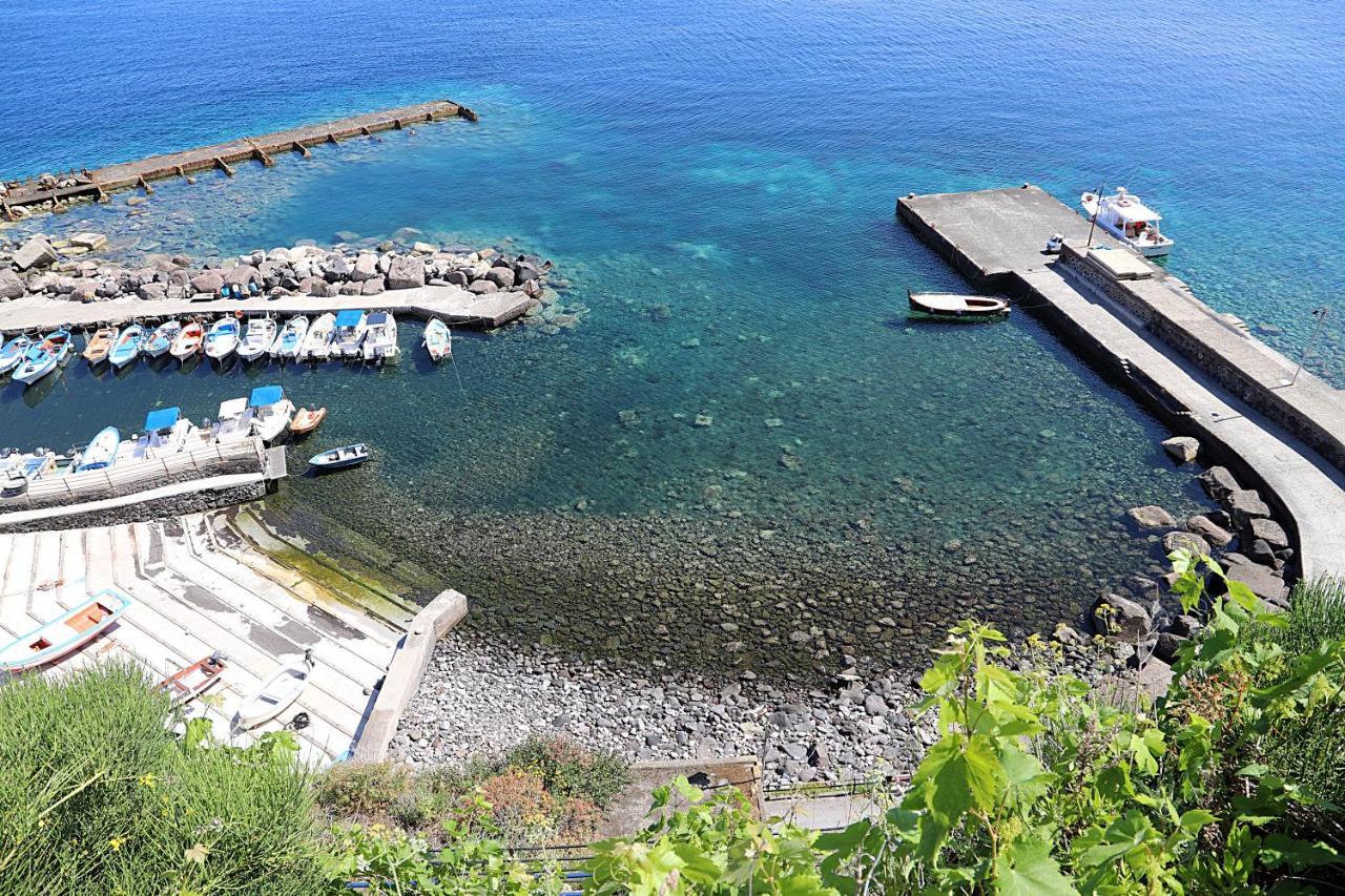 Casa Vacanze Lorenzo Villa Malfa  Exterior photo